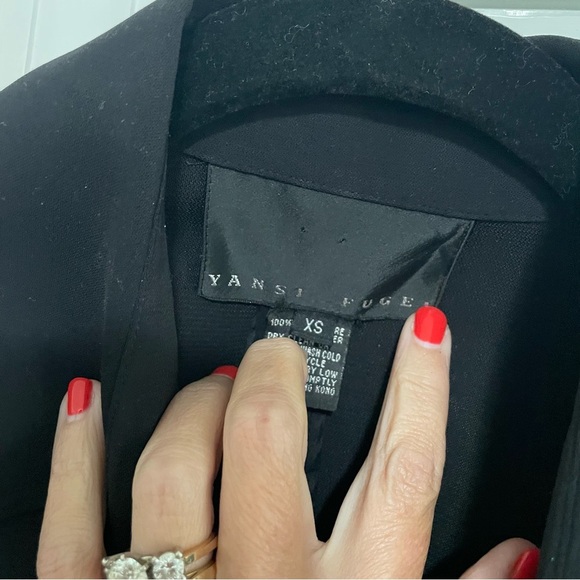 Yansi Fugel Women's Black Button Down Blouse w/ Collar Size XS - Picture 3 of 8